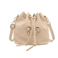 Sac seau beige crème avec cordon de serrage et nœud métallique argenté chic - Blanc