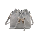 Sac seau chic en cuir bleu clair-gris avec noeud doré et fermeture à cordon - Bleu