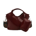 Borsa tote in pelle cerata bordeaux con tracolla etnica e mini pochette coordinata - Rosso
