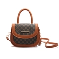 Sac selle demi-lune rétro en toile monogramme avec bordures en cuir marron et barre métal - Motif de Losanges Marron