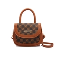 Sac selle marron avec rabat à motif damier et finitions dorées élégantes - Damiers Marron