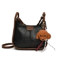 Sac bandoulière minimaliste noir et marron avec charm ours en peluche et texte fashion - Avec Ornement / Noir