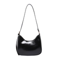 Bolso hobo vintage de charol negro con herrajes dorados y cierre de cremallera - Negro