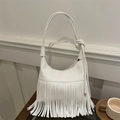 Bolso de hombro en cuero blanco con flecos elegantes y diseño de correa con nudos - Blanco