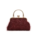 Sac de soirée pailleté rouge foncé avec des poignées anneaux dorées vintage ornées - Bordeaux