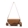 Bolso de hombro marrón de cuero PU con solapa ondulada y dos correas desmontables - Caqui
