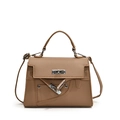 Borsa Kelly marrone motivo litchi con chiusura a scatto argento e tracolla inclusa - Cachi