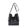 Schicke schwarze Beuteltasche aus Leder mit Litschi-Muster und Retro-Schultergurt - Schwarz