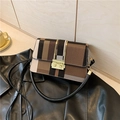 Bolso cuadrado chic con patrones geométricos y hebilla dorada para mujer - Marrón