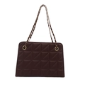 Borsa a tracolla quadrata minimalista con trapuntatura a triangolo e catena oro bordeaux - Marrone