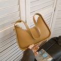 Minimalist women's underarm bag in warm khaki PU leather with adjustable strap - Khaki