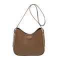 Sac Hobo en cuir marron avec texte Fashion et bandoulière réglable sur fond blanc - Marron Avec Pendentif
