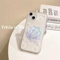 Funda de iPhone perlada con conchas 3D, flores y perlas sobre un fondo minimalista - Azul Irisado (Concha Copo de Nieve) / iPhone 7/8/SE 2020