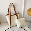 Set borsa tote beige con finiture in pelle marrone e pochette interna coordinata - Set da 2 pezzi (Tote + Pochette interna) / Bianco