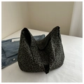 Grote canvas shopper met donkergrijze luipaardprint in een casual en nonchalante stijl - Groen