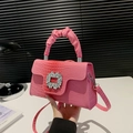 Sac à bandoulière rose à motif crocodile avec boucle en cristal et poignée froncée - Rose