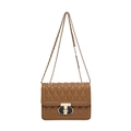 Sac bandoulière marron matelassé avec chaîne dorée et fermoir pivotant en métal - Marron
