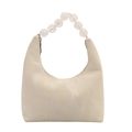 Vista frontale della borsa a mezzaluna crema con manico decorativo in perle smerigliate - Bianco