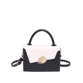 Borsa a tracolla bicolore bianco e nero con fibbia dorata e manico superiore - Bianco (Blocco Bianco e Nero)