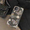 Détail de coque iPhone avec papillons 3D irisés, roses et perles sur fond noir élégant - Papillon Rose 3D Rétro / iPhone 7/8/SE 2020