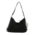 Borsa tote nuvola nera con trama plissettata, tracolla e ciondolo a pompon bianco - Nero con Pendente