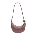 Sac croissant rose en demi-lune avec coutures verticales et détail de bandoulière nouée - Rose