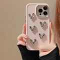 Rosa Silikonhülle für iPhone Pro mit 3D Silberherzen und Metallbeschichtung - iPhone 7/8/SE 2020 / Galvanisiertes Faltenherz - Rosa