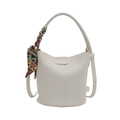 Sac seau blanc avec texture grainée et détail de foulard en soie coloré - Blanc