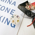 Detail of adhesive phone grip with sparkling rhinestones and colorful gemstones - Basic Adhesive-Pearlescent White
