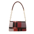 Bolso de hombro rectangular tricolor a cuadros con cadena dorada en fondo blanco - Rojo