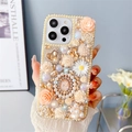 Dettaglio custodia lusso per iPhone con rose in resina 3D, perle e decori floreali - Giallo / iPhone 7/8/SE 2020