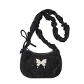 Schicke schwarze Halbmond-Tasche mit gefaltetem Schultergurt und Schmetterling-Detail - Schwarz