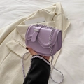 Mini borsa a tracolla viola chiaro con patta ondulata e catena argentata - Viola