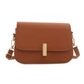 Minimalistische bruine crossbody tas met gouden gesp en verstelbare schouderband - Bruin