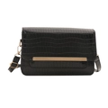 Sac bandoulière chic à motif crocodile noir avec garniture dorée et bandoulière réglable - Noir