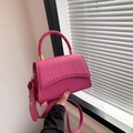 Sac à main rose fuchsia à motif crocodile avec poignée tressée et bandoulière - Rose Rouge