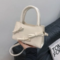 Bolso elegante de cuero crema con lazos en 3D y correa de hombro ajustable para mujer - Blanco