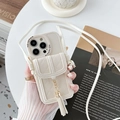 Hülle für iPhone mit gestepptem Kartenfach, Umhängegurt und Quastenverzierung in Creme - Aprikose / iPhone 7/8/SE 2020