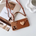 Coque iPhone en cuir PU marron avec bandoulière et porte-monnaie en forme de cœur - Marron / iPhone 15 Pro Max