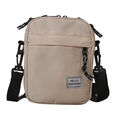 Minimalistische beige nylon crossbody tas met HELLO WEEKEND label en zwarte schouderriem - Wit