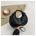 Borsa classica a mezzaluna in finta pelle intrecciata nera con tracolla regolabile e stile - Nero