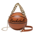 Unieke crossbodytas in basketbalvorm van oranje leer met een gouden kettingriem - Bruin