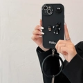 Dettaglio custodia iPhone nera opaca con coniglio 3D, tazza di caffè e cinturino - Stile Coniglio Caffè Occhi Grandi / iPhone 7/8/SE 2020