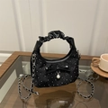 Sac nuage noir plissé élégant avec nœud et perle pour porter en bandoulière ou à la main - Noir