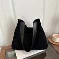 Grande borsa tote nera vintage in stile scamosciato opaco con manici in pelle - Nero