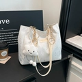 White star pattern tote bag with gold chain strap and cloud plush charm for women - With Ornament / White