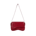 Rode tas met krokodillenprint, golvende bodem en asymmetrische flap op witte basis - Rood