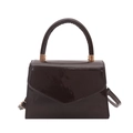 Borsa a busta in pelle verniciata marrone scuro con finitura lucida e fibbie dorate - Marrone