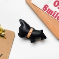 Détail du support de téléphone chiot en cuir noir avec boucle en métal doré - Noir