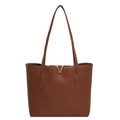 Braune Tote-Bag aus genarbtem Leder mit goldenem V-Detail und großen Schultergurten - Braun